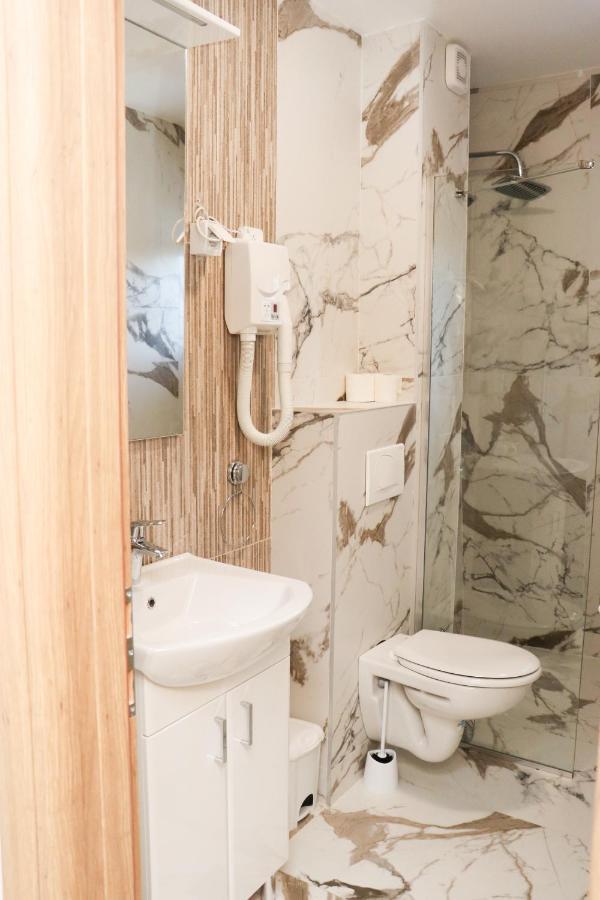 Apartmani Vidik - Groodvy House Jahorina Exteriör bild